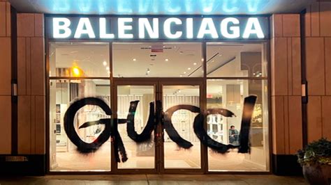 gucci linea graffiti|gucci and balenciaga designer.